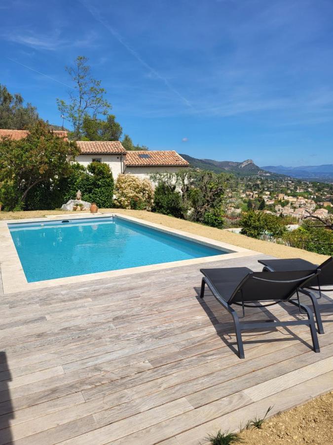 La Tourrette Bed & Breakfast Tourrettes-sur-Loup Bagian luar foto